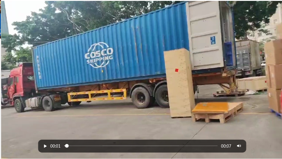 2023年6月10日，美西装柜。